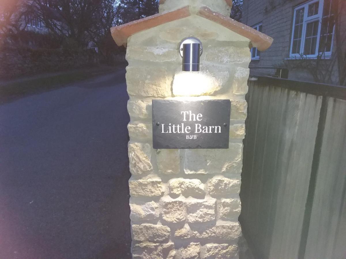 The Little Barn Apartment Carlby Bagian luar foto